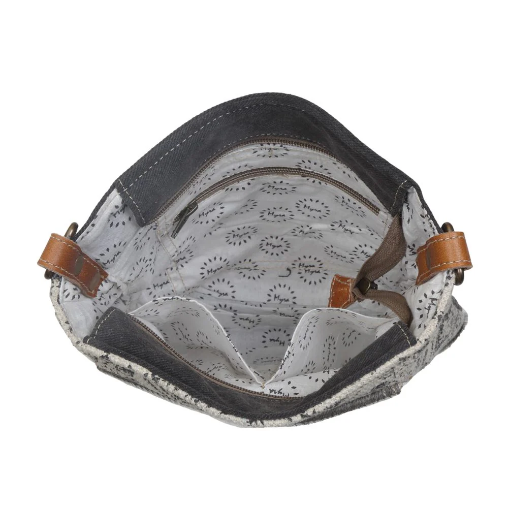 10022-perfect-mania-shoulder-bag-1.webp