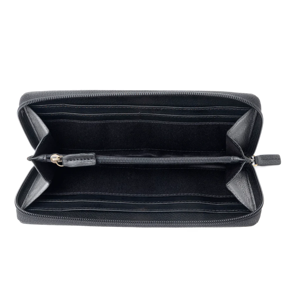10093-phoebe-wallet-1.webp
