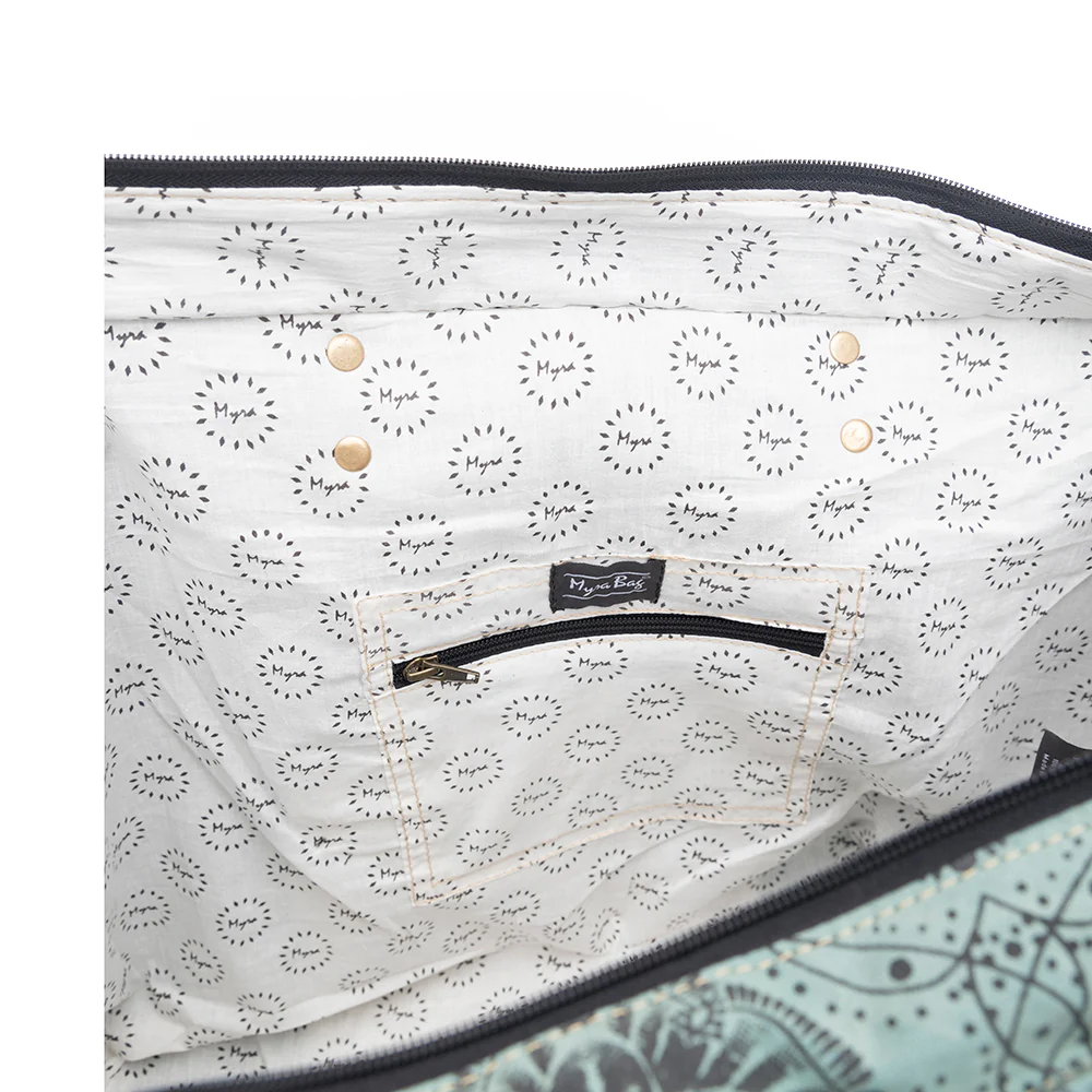 10121-pilar-pram-weekender-bag-1.webp