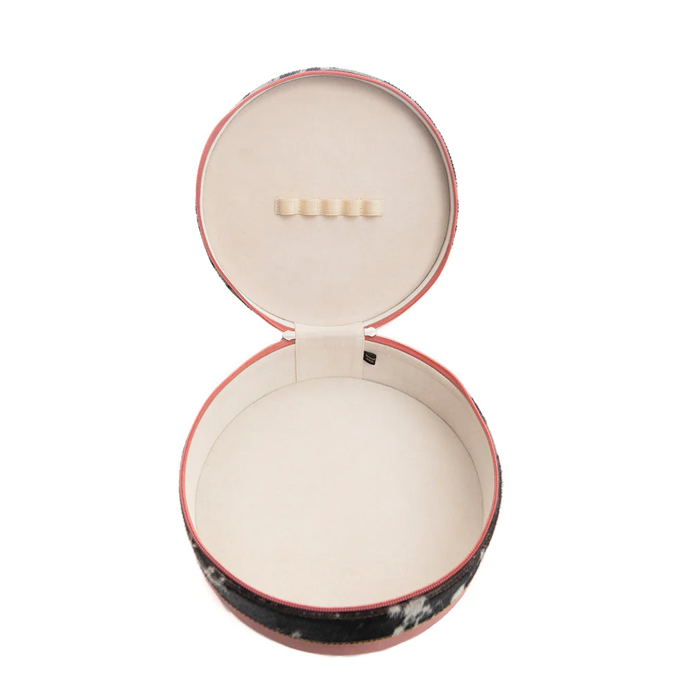 10307-pony-falls-round-jewelry-box-1.webp
