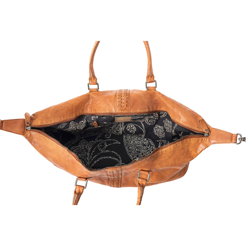 10448-prairie-wrangler-duffel-in-brown-1.webp
