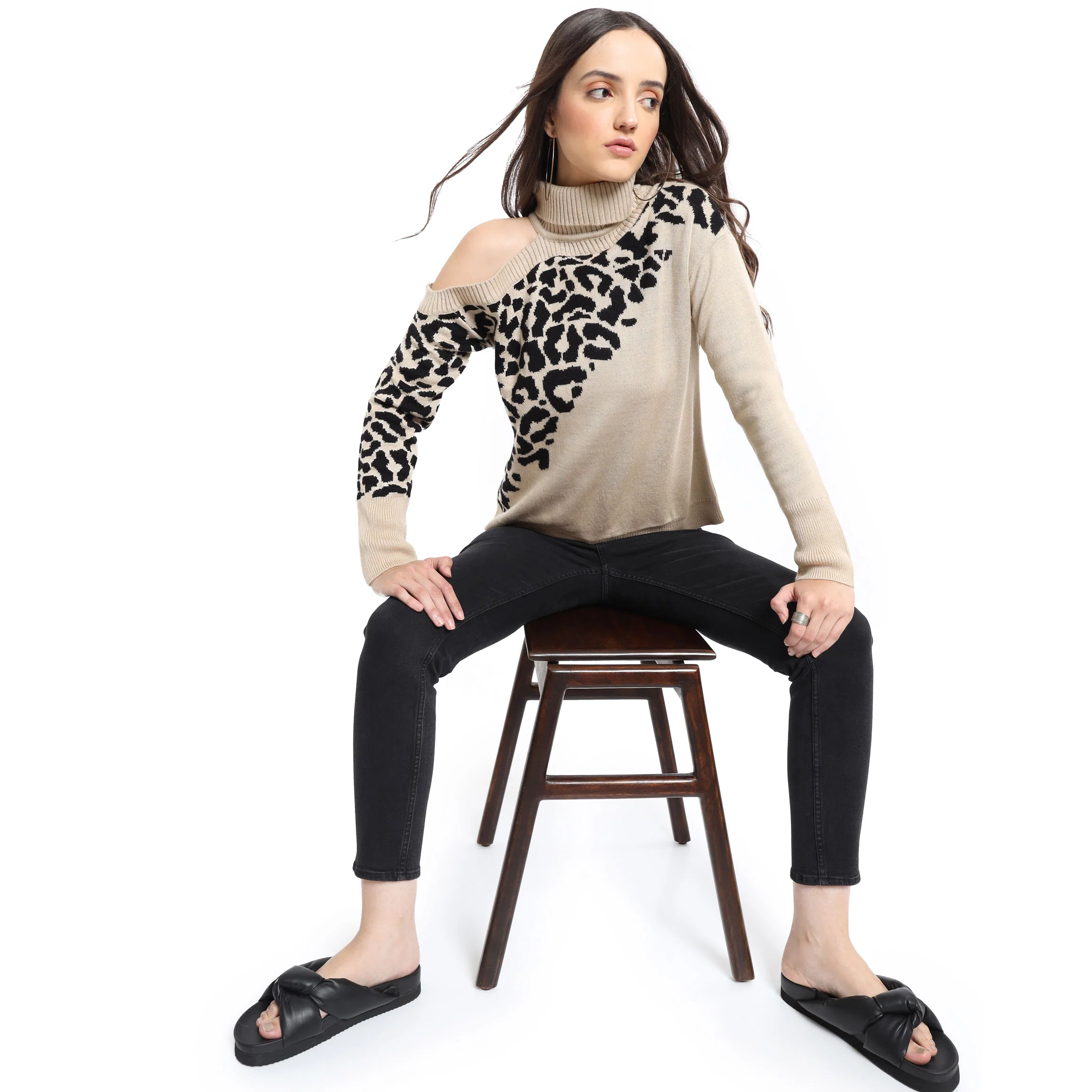10556-puma-key-sweater-1.webp