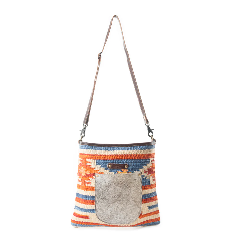 10587-pursuasive-shoulder-bag-1.webp