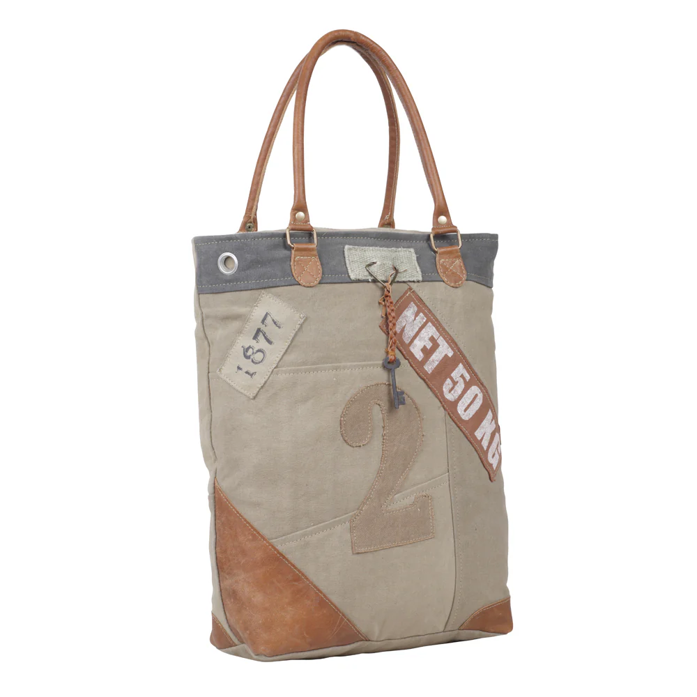 10618-quirky-hues-tote-bag-1.webp