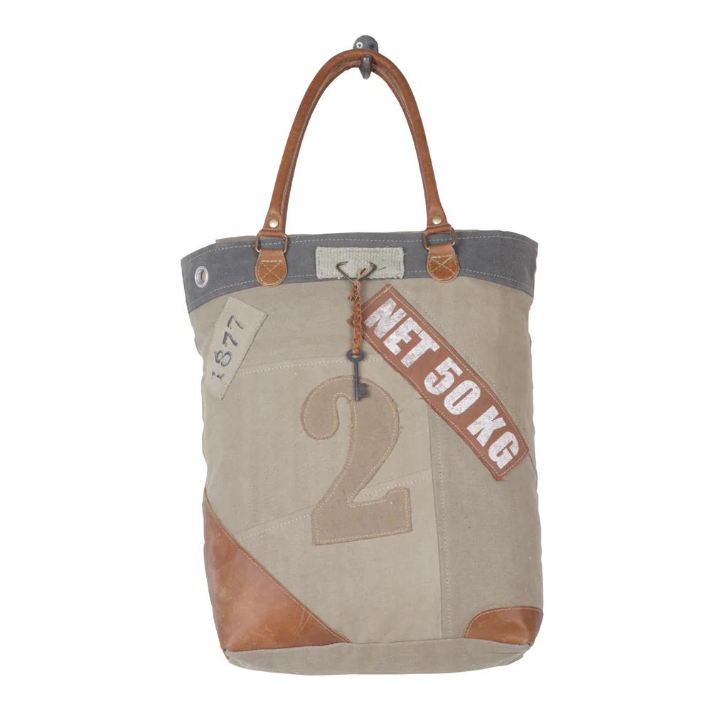 10618-quirky-hues-tote-bag-1.webp
