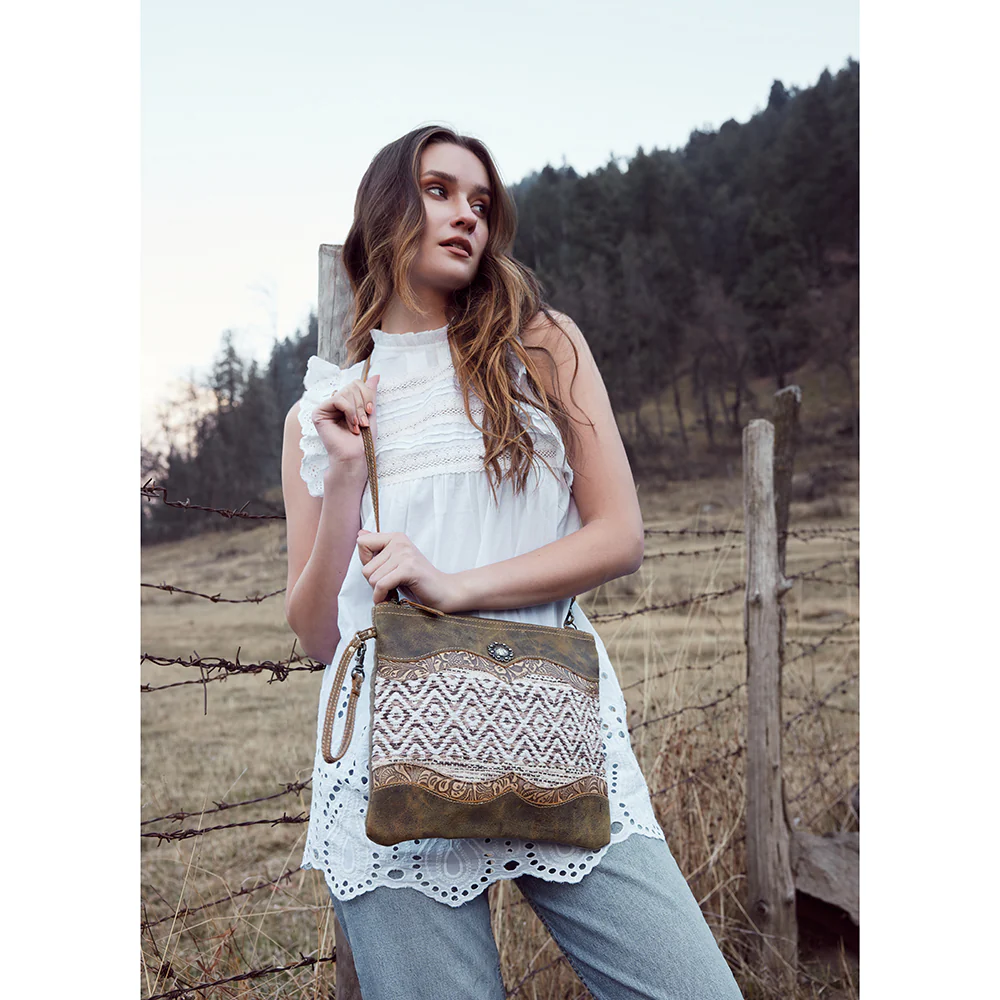 10813-razia-small-crossbody-bag-1.webp