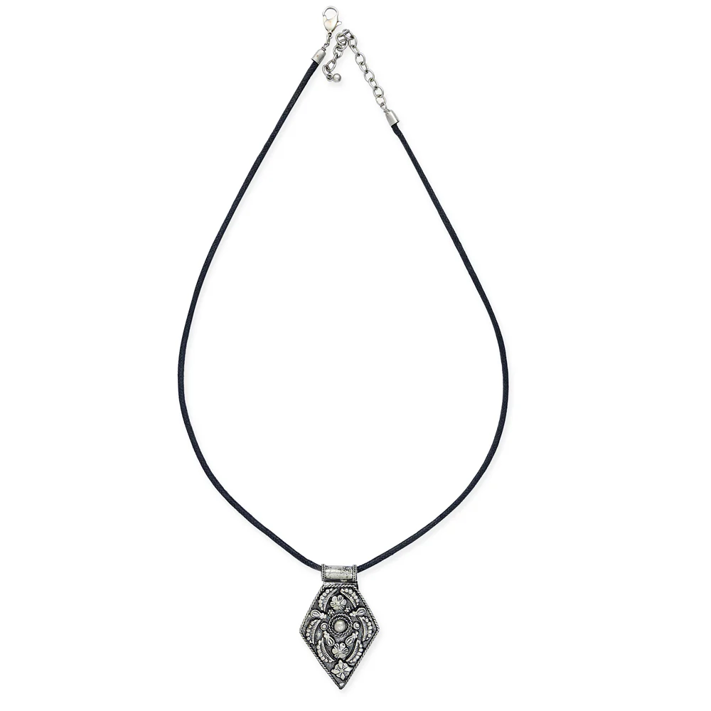 10851-reflections-pendant-necklace-1.webp