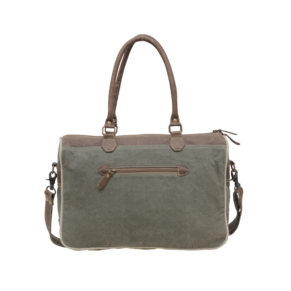 10961-right-approach-messenger-bag-1.webp