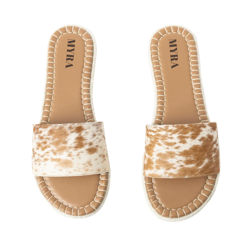 11241-running-pony-sandals-in-brown-white-hairon-1.webp