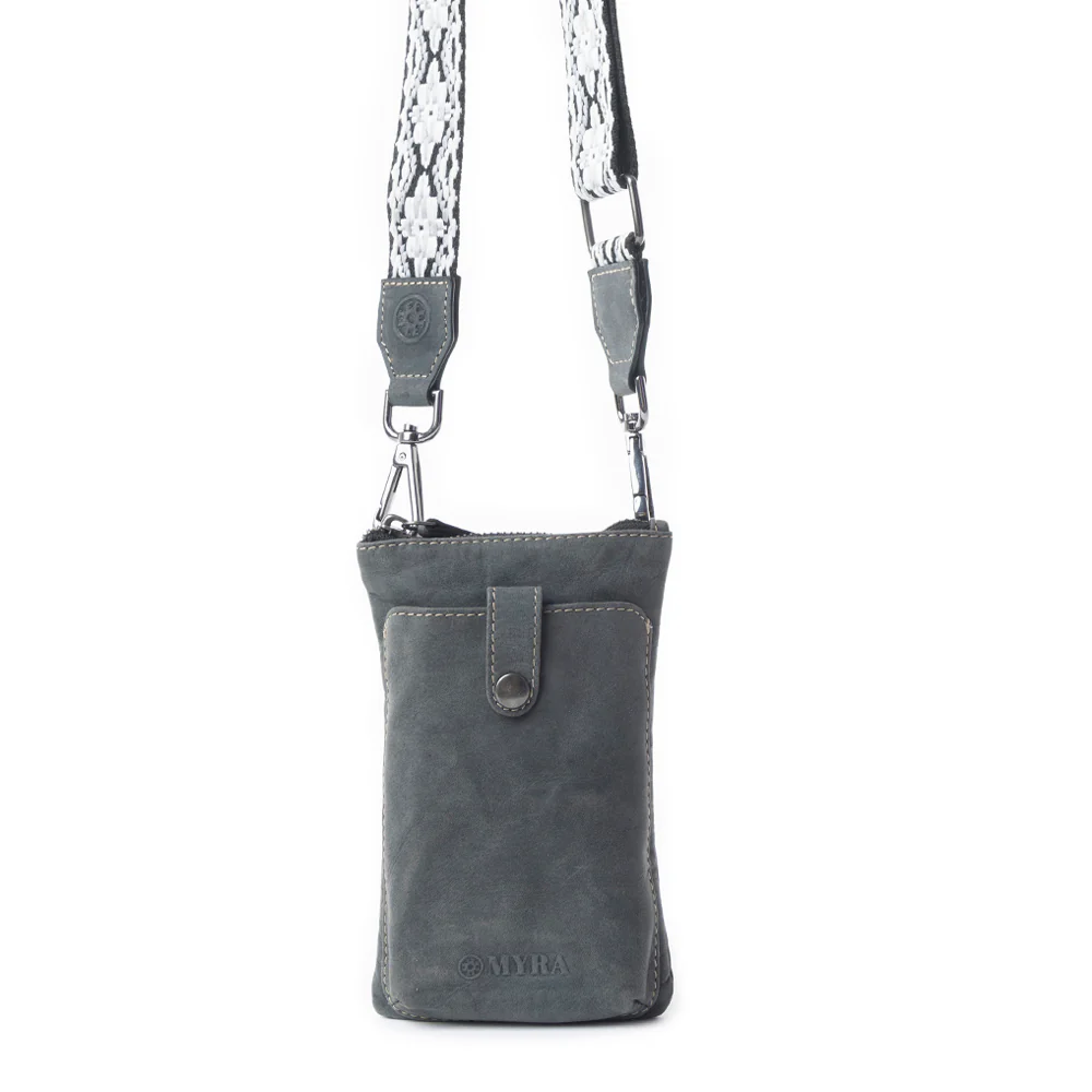 Saguaro Scout Leather Bag In Black 1 11377-saguaro-scout-leather-bag-in-black-1.webp