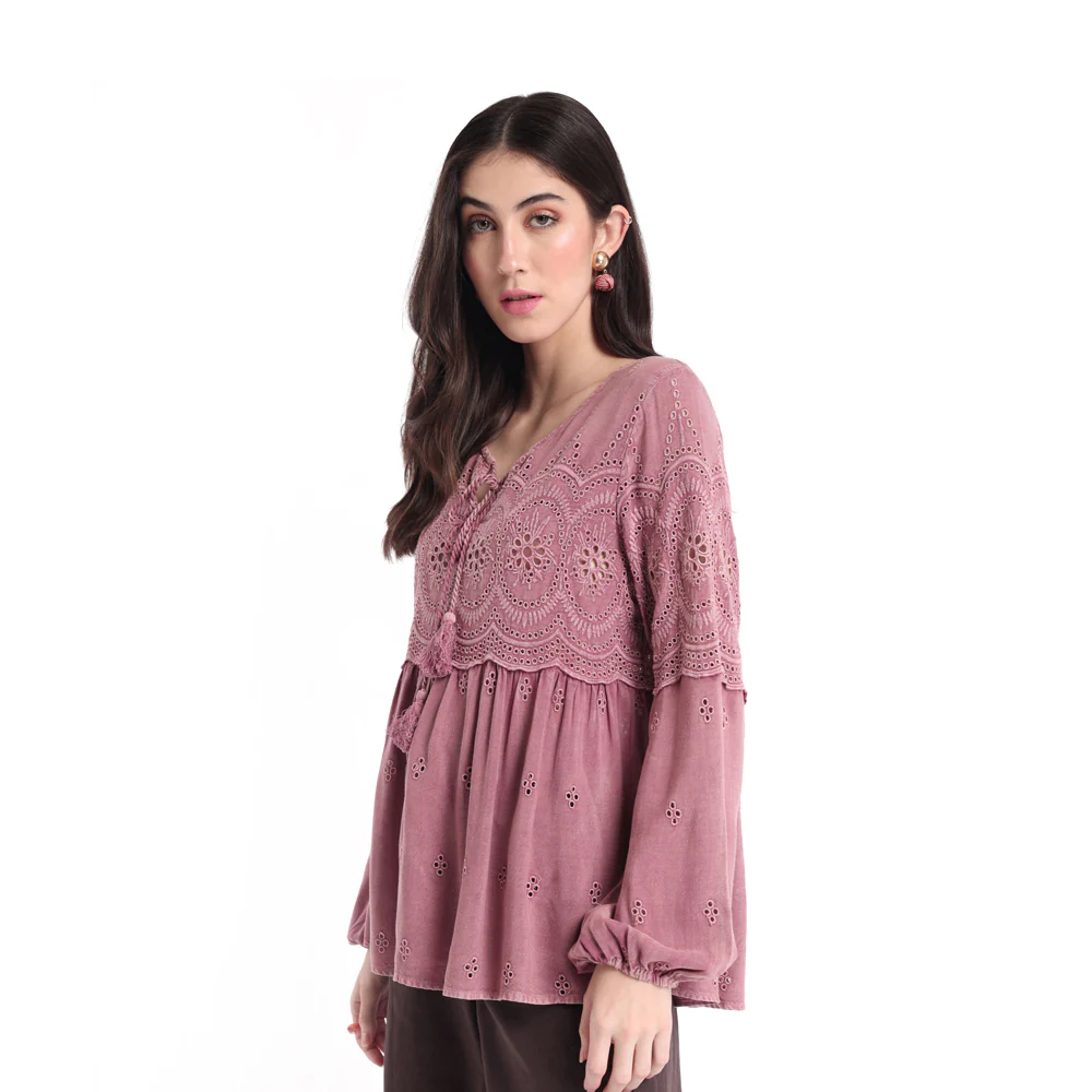 11823-silhouette-lace-top-shirts-small-1.webp