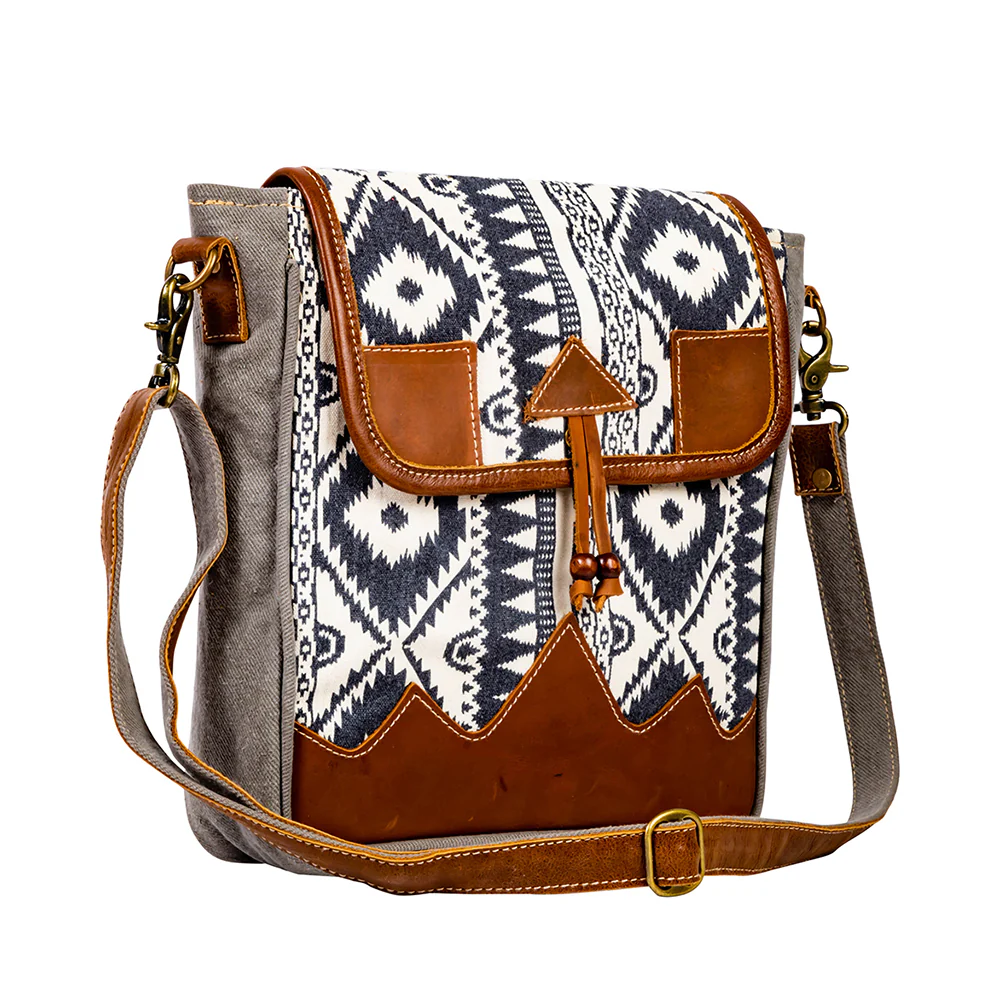 12105-sonoma-way-shoulder-bag-1.webp