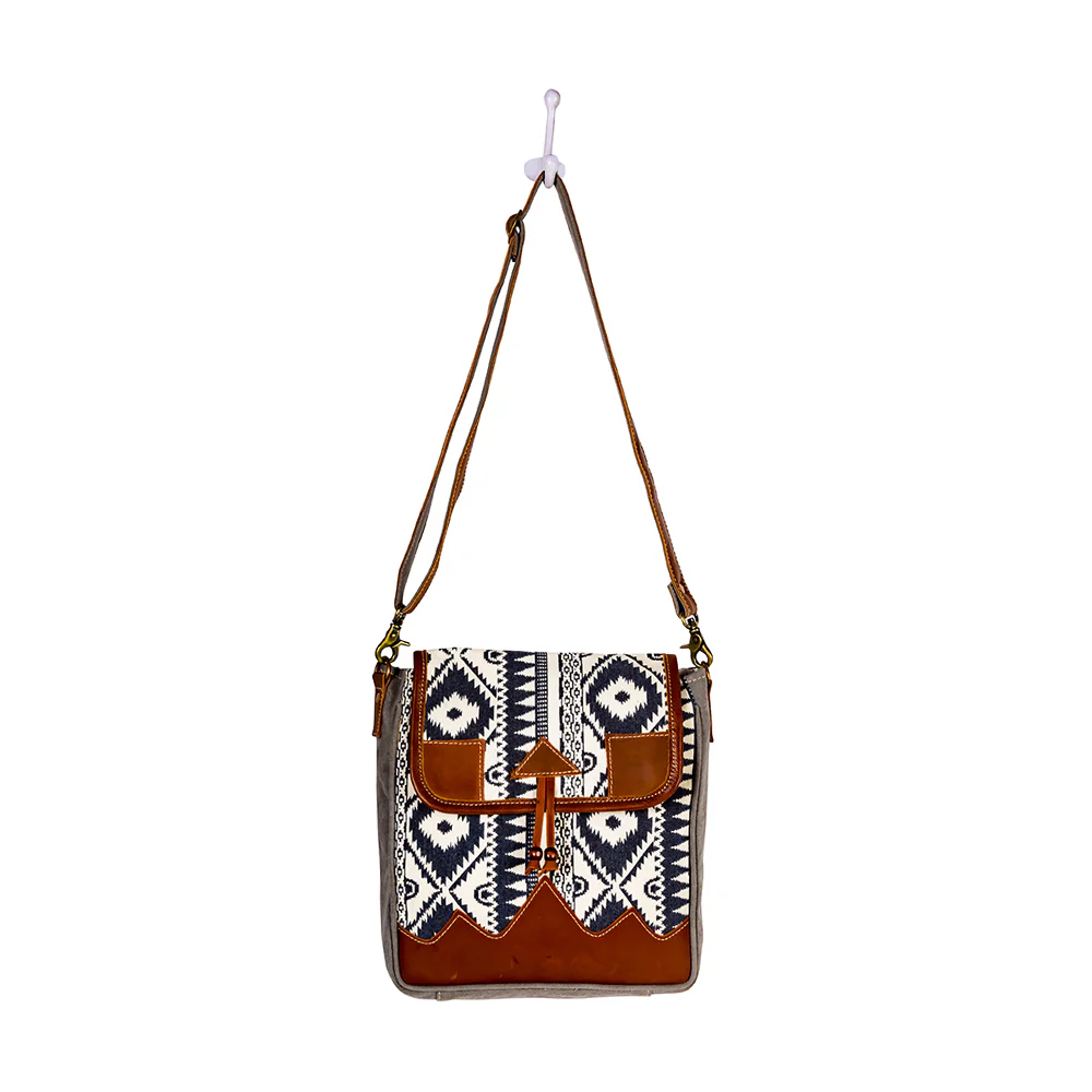 12105-sonoma-way-shoulder-bag-1.webp