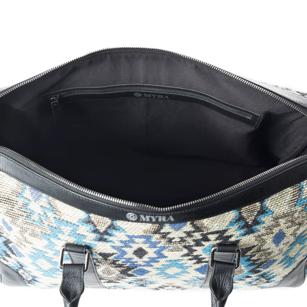 12324-stallion-way-duffel-in-blue-1.webp