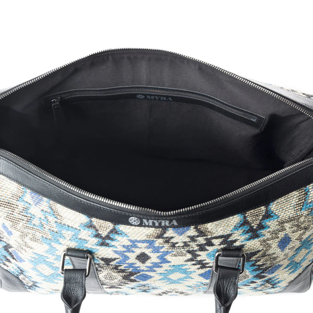 12324-stallion-way-duffel-in-blue-1.webp