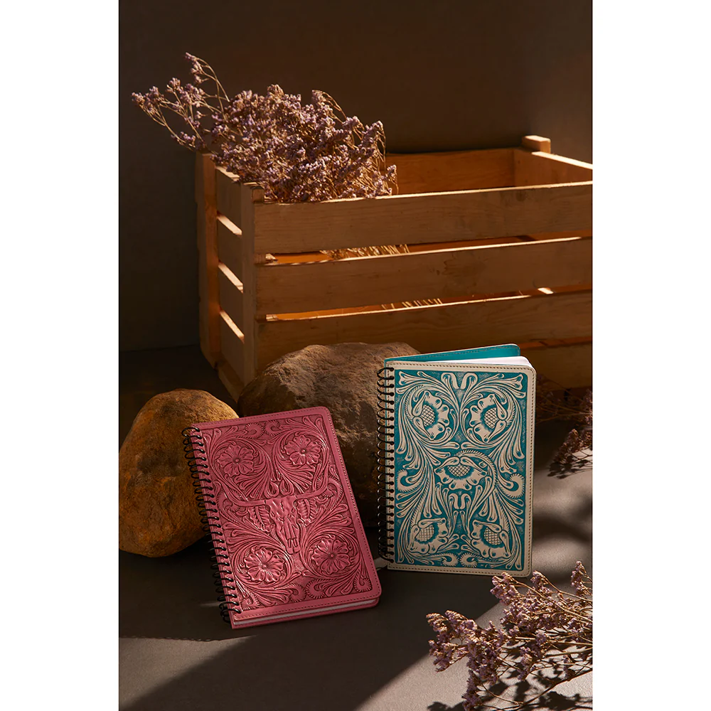 12408-steerhallow-canyon-diary-in-pink-1.webp