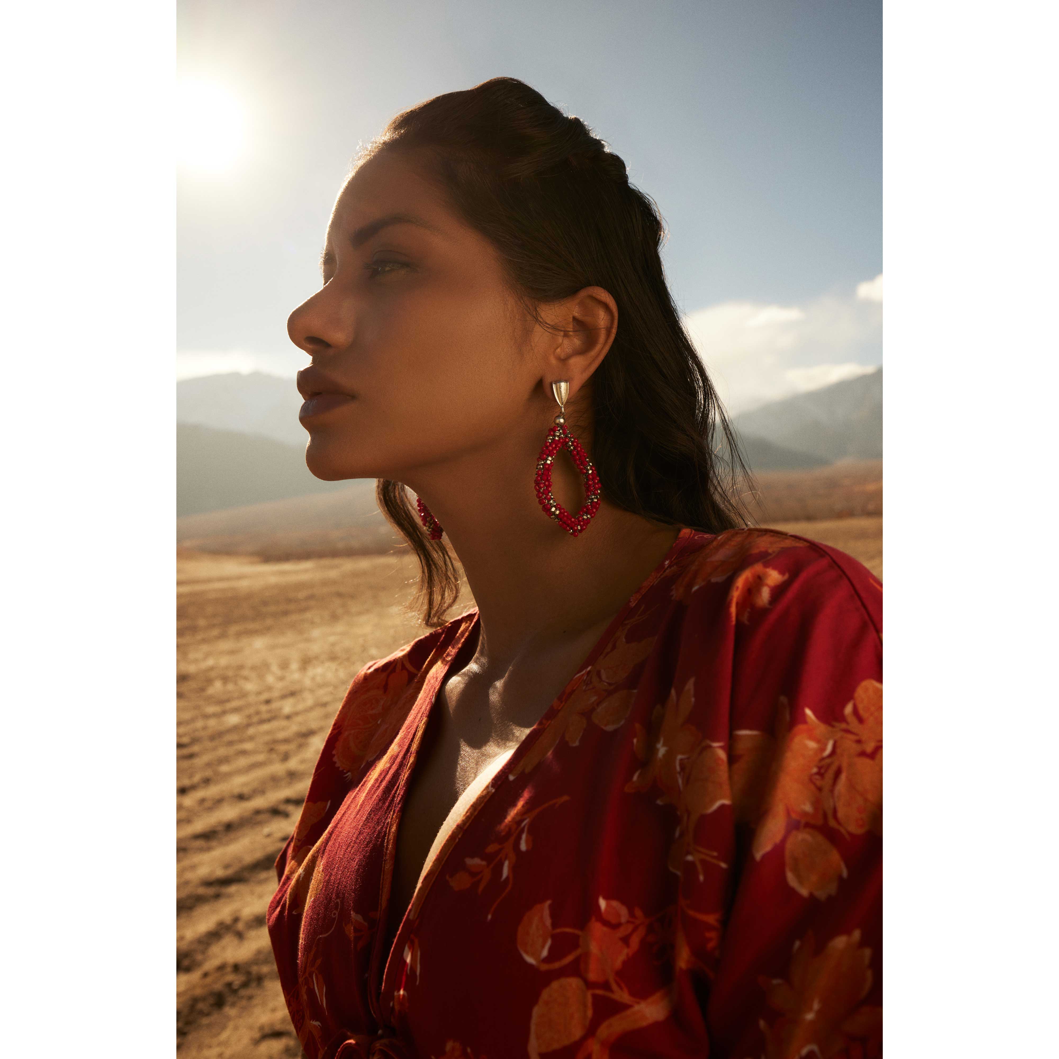 12648-sunset-bluff-beaded-earrings-1.webp