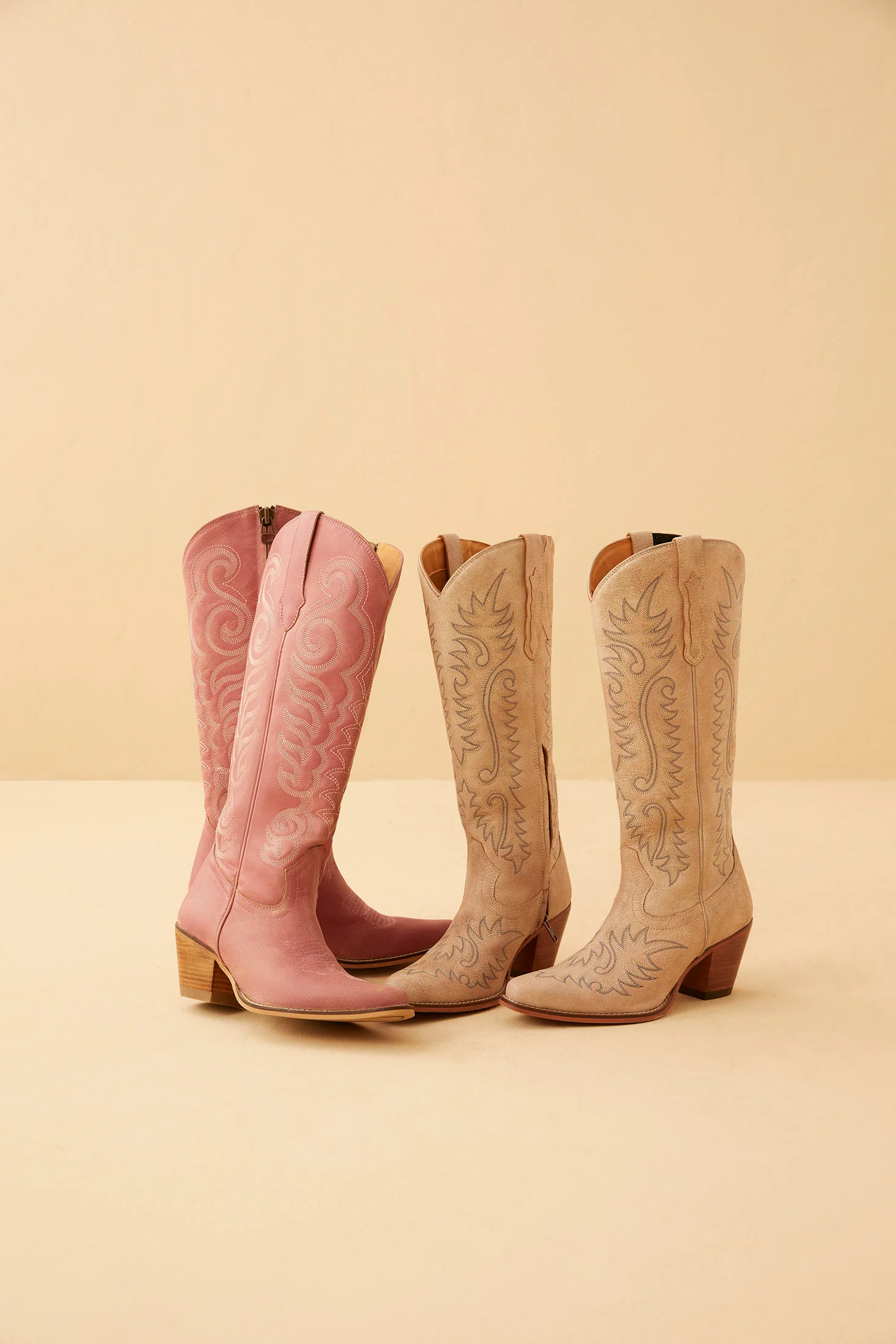12775-syllvia-prairie-leather-boots-in-ivory-1.webp