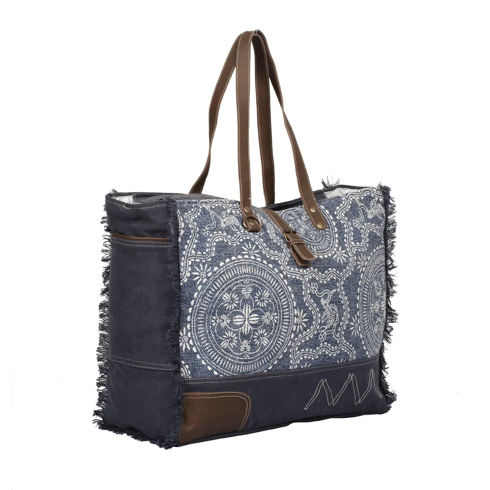 12782-sylvan-blue-weekender-bag-1.webp