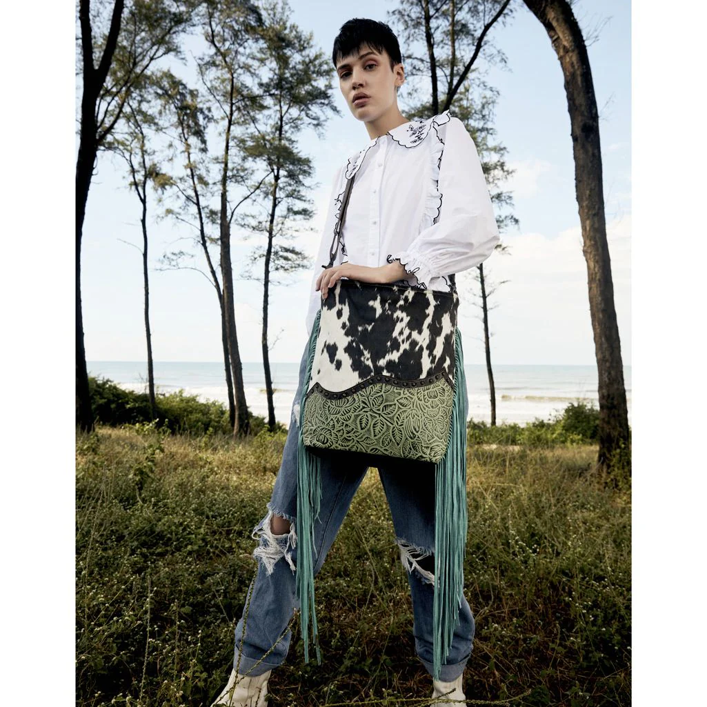 12931-tassles-of-ocean-leather-hairon-bag-1.webp