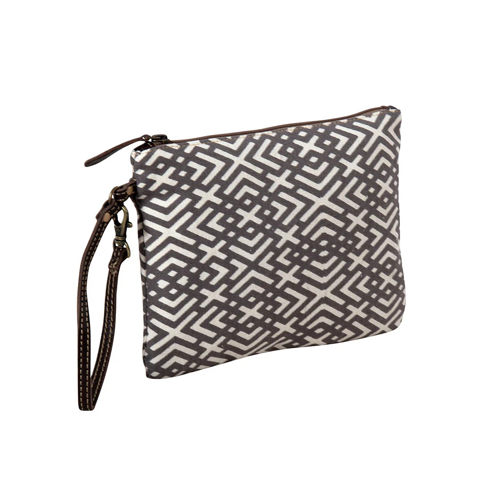 13041-terrence-geometric-pouch-1.webp