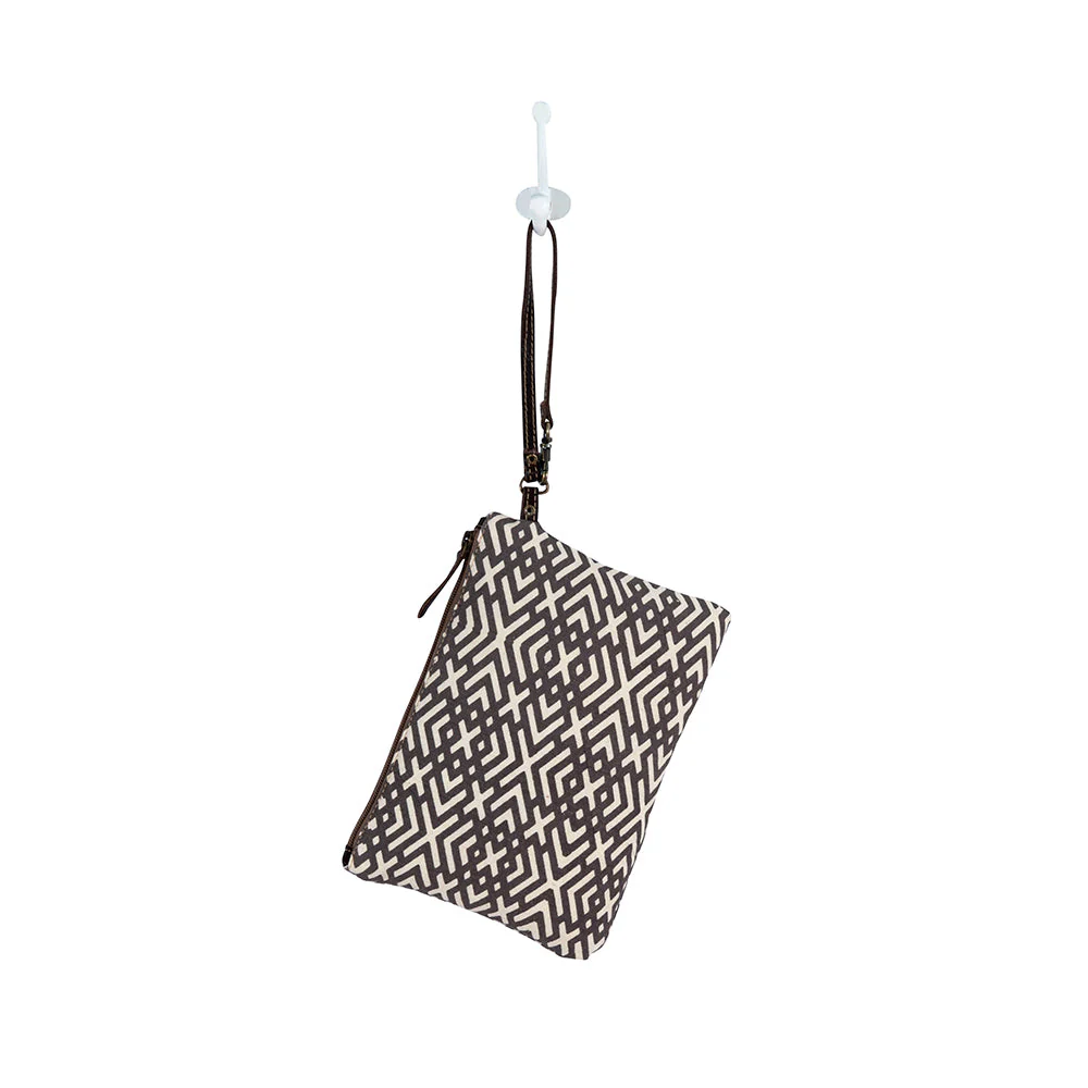 13041-terrence-geometric-pouch-1.webp