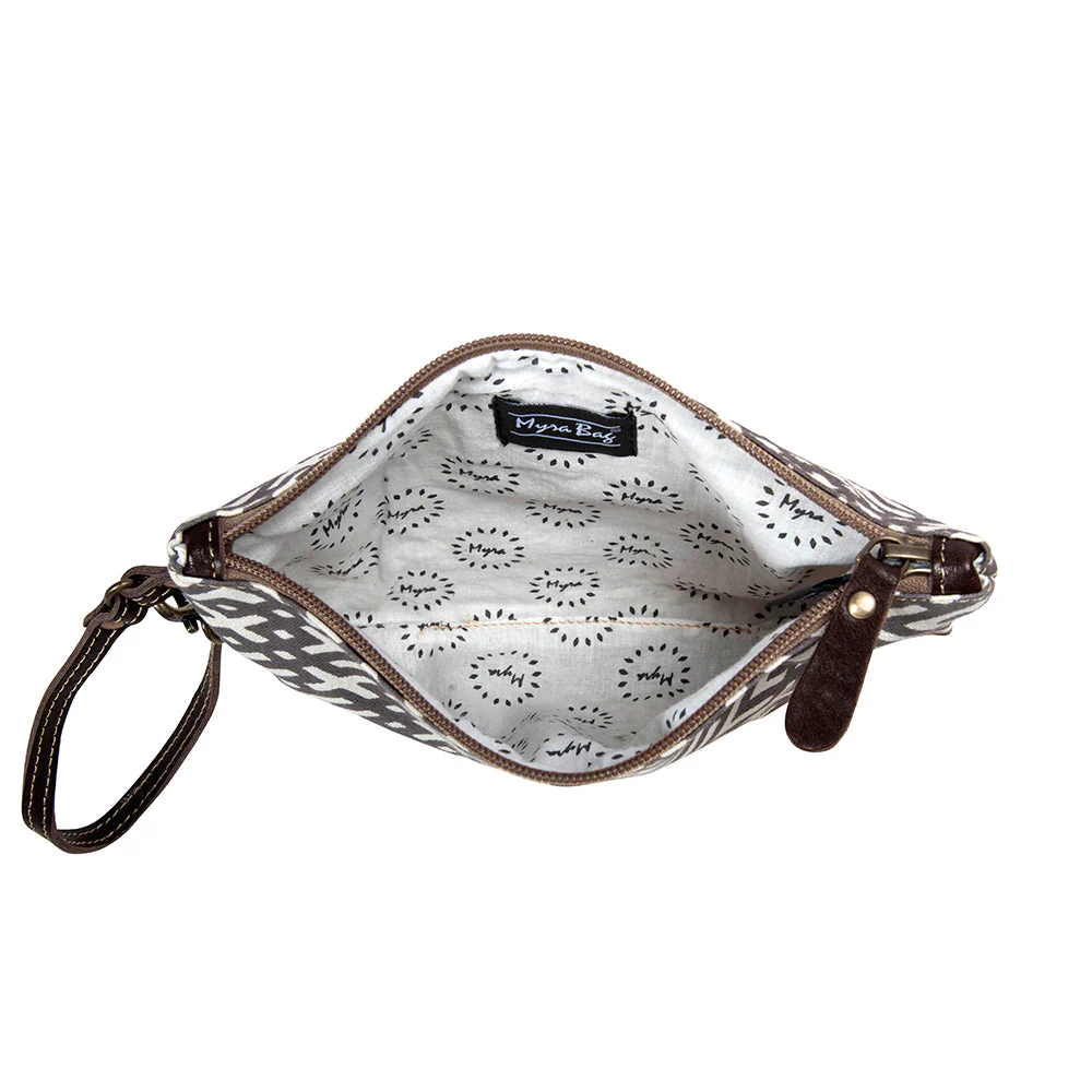13041-terrence-geometric-pouch-1.webp