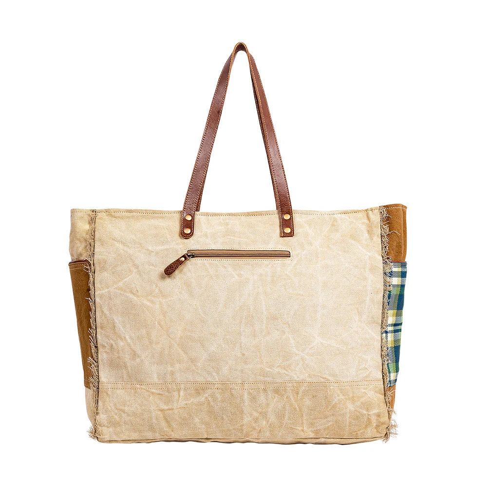 1307-blue-whales-bay-weekender-bag-1.webp