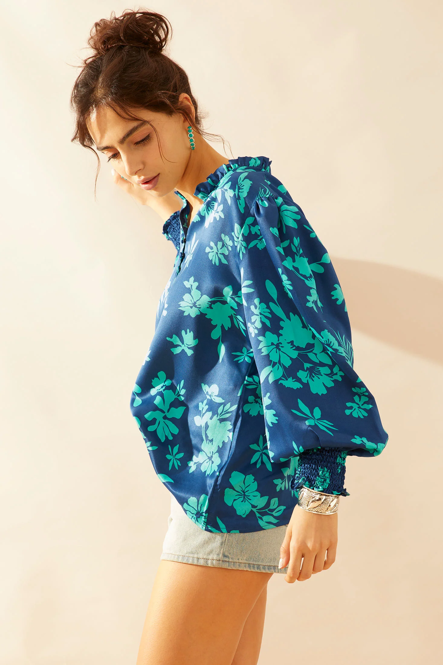 13179-thea-rae-top-in-blue-1.webp