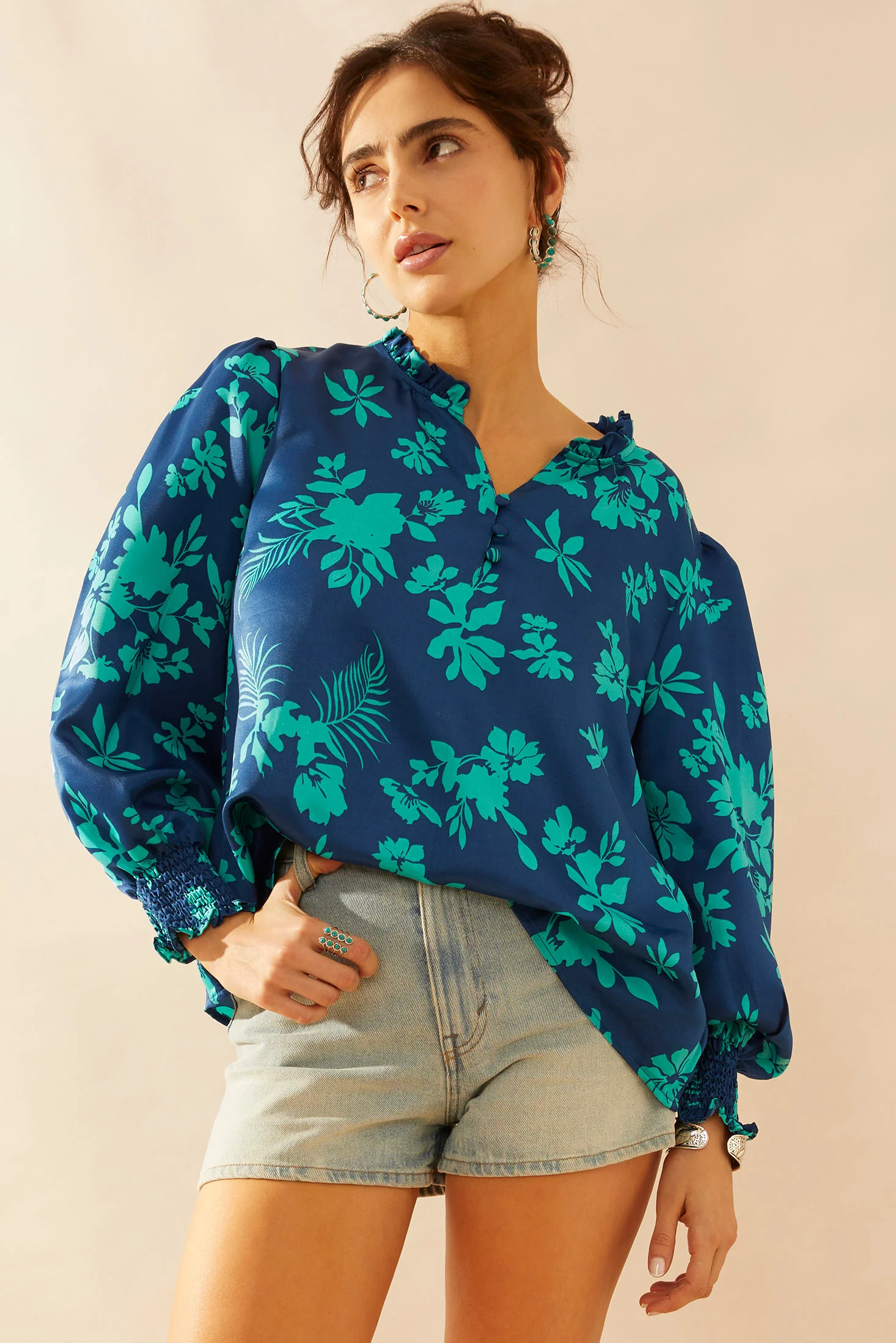13179-thea-rae-top-in-blue-1.webp