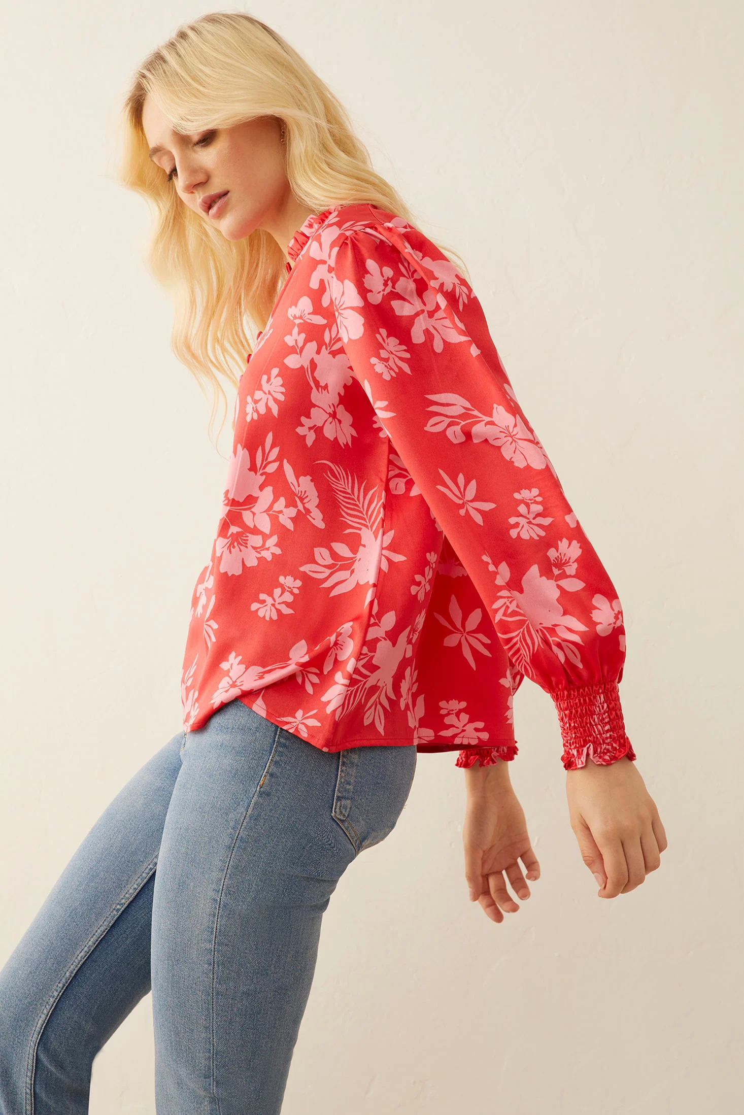 13184-thea-rae-top-in-red-1.webp