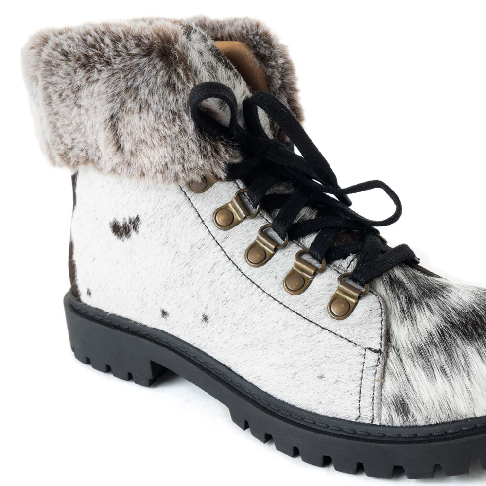 13562-turbulent-boots-1.webp