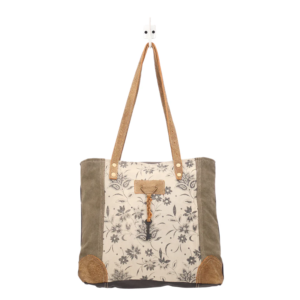13678-unique-key-tote-bag-1.webp