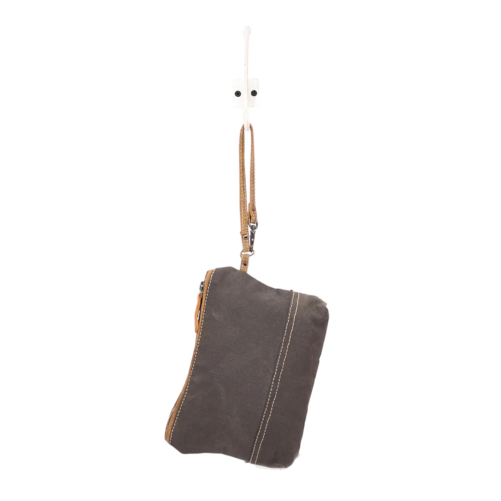 13704-urging-pouch-1.webp