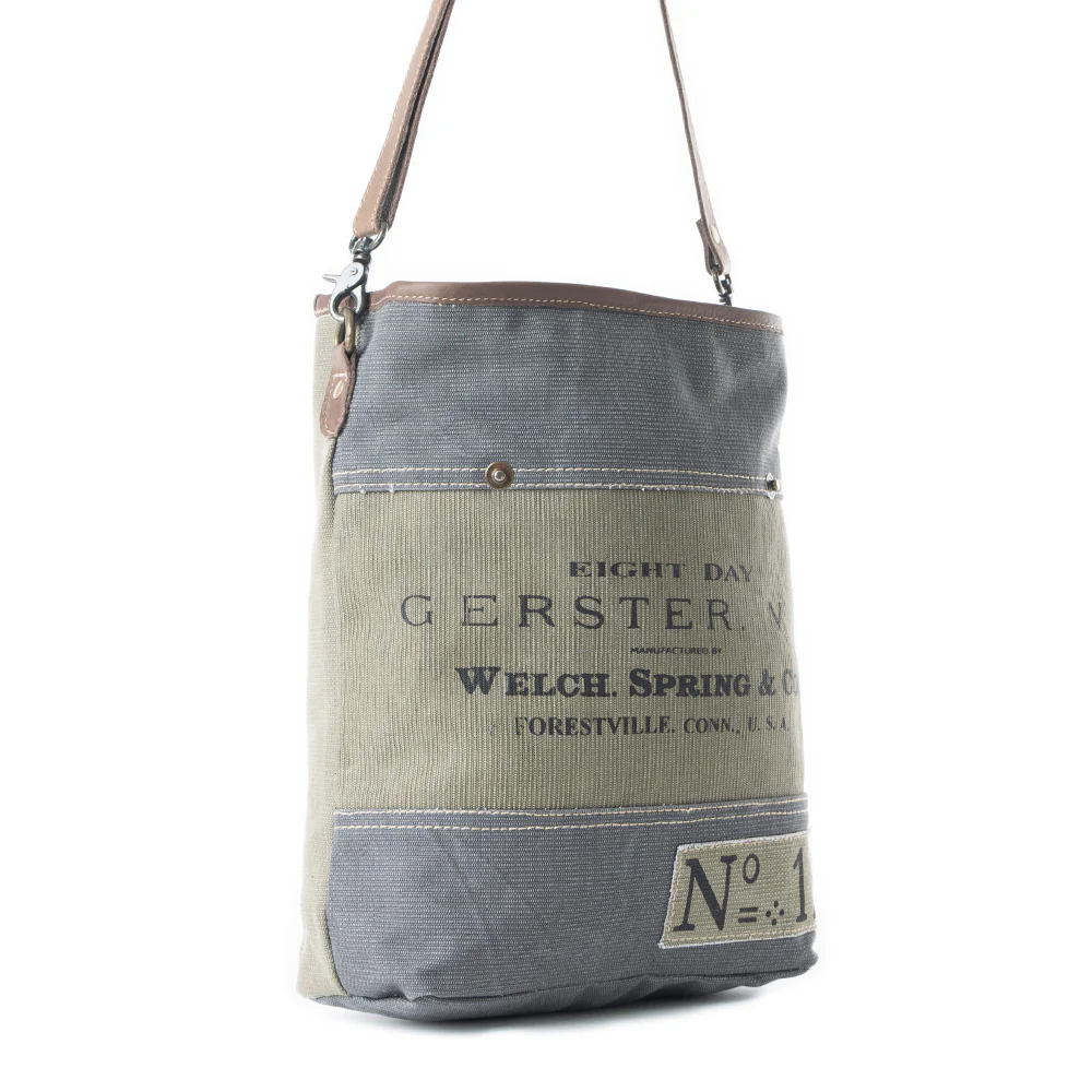 13847-vespertine-shoulder-bag-1.webp