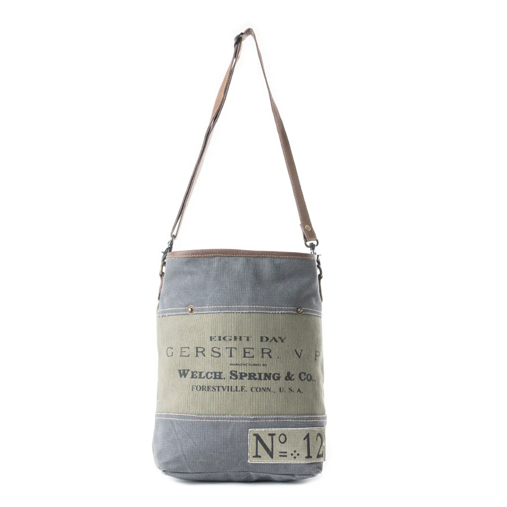 13847-vespertine-shoulder-bag-1.webp
