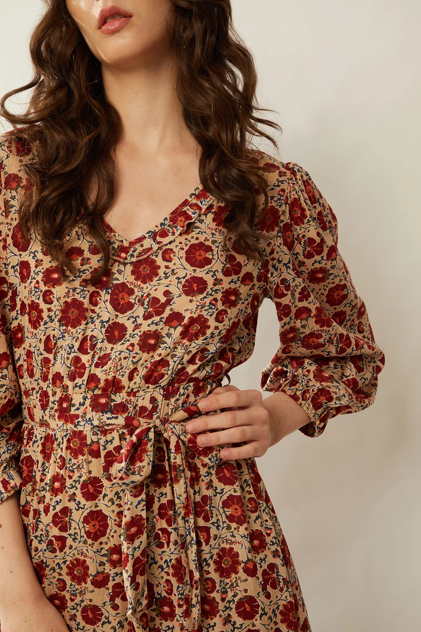 1385-bohera-naomi-spring-floral-dress-1.webp