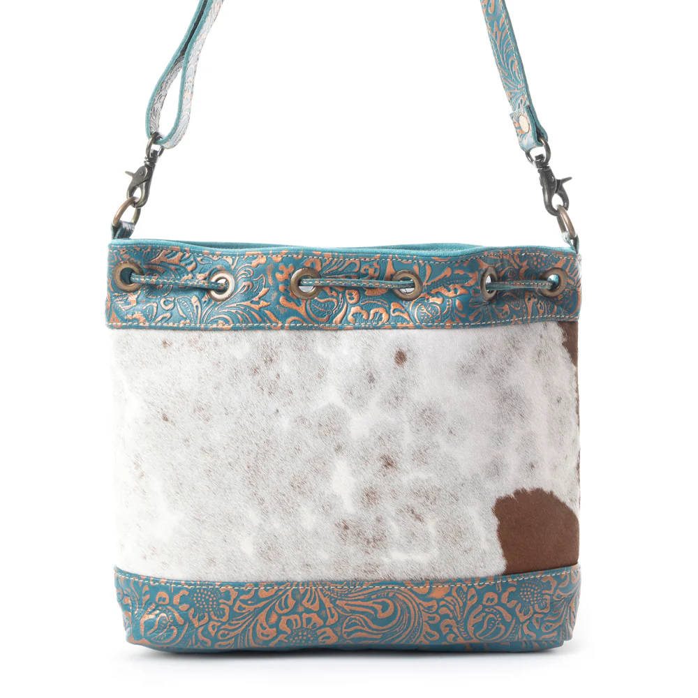 13855-vibrant-edges-bucket-bag-1.webp