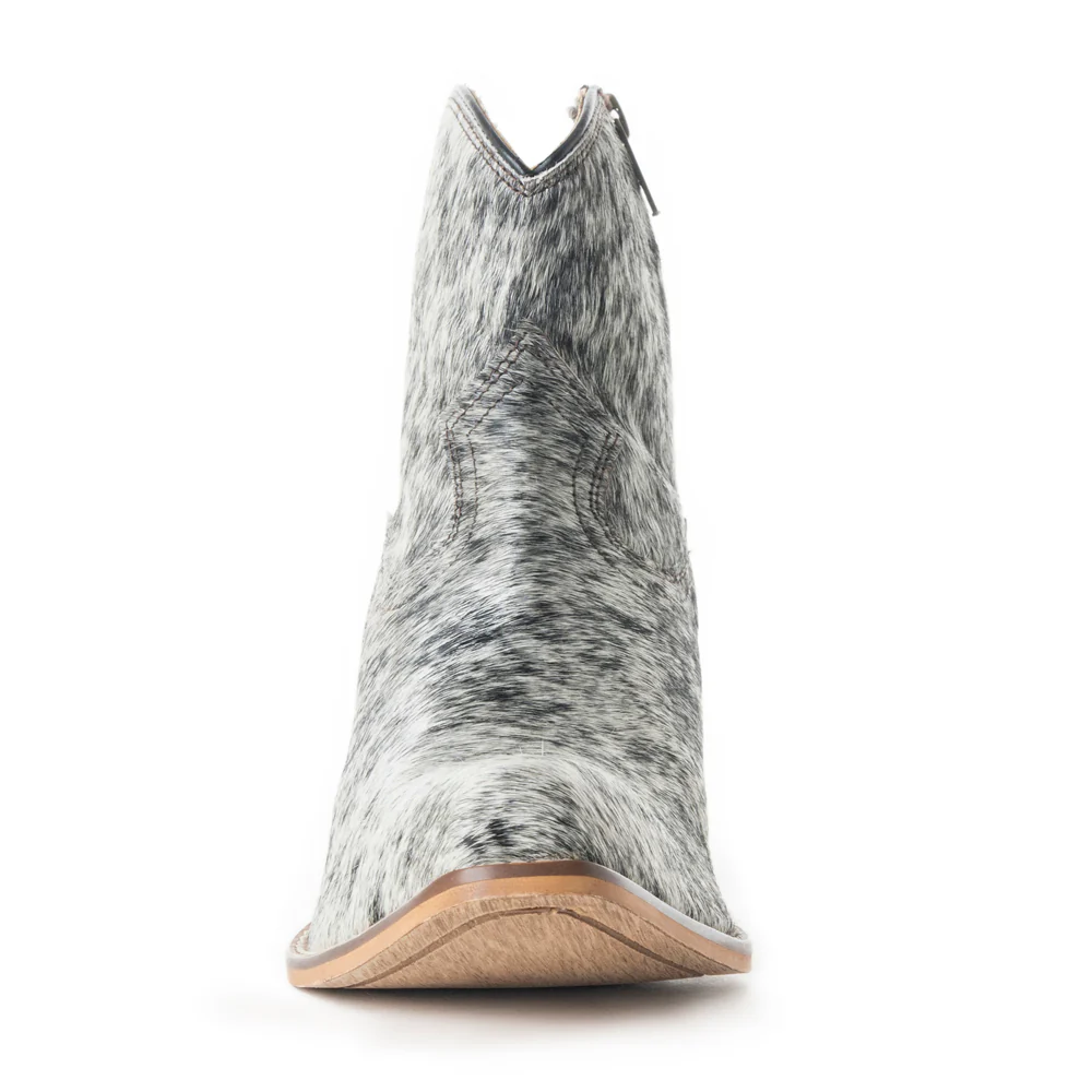 13928-virginia-trail-hair-on-hide-boots-1.webp