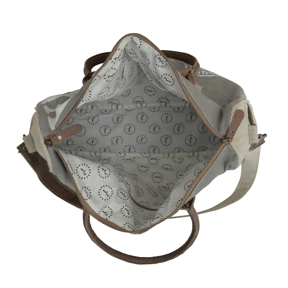 14027-waver-messenger-bag-1.webp