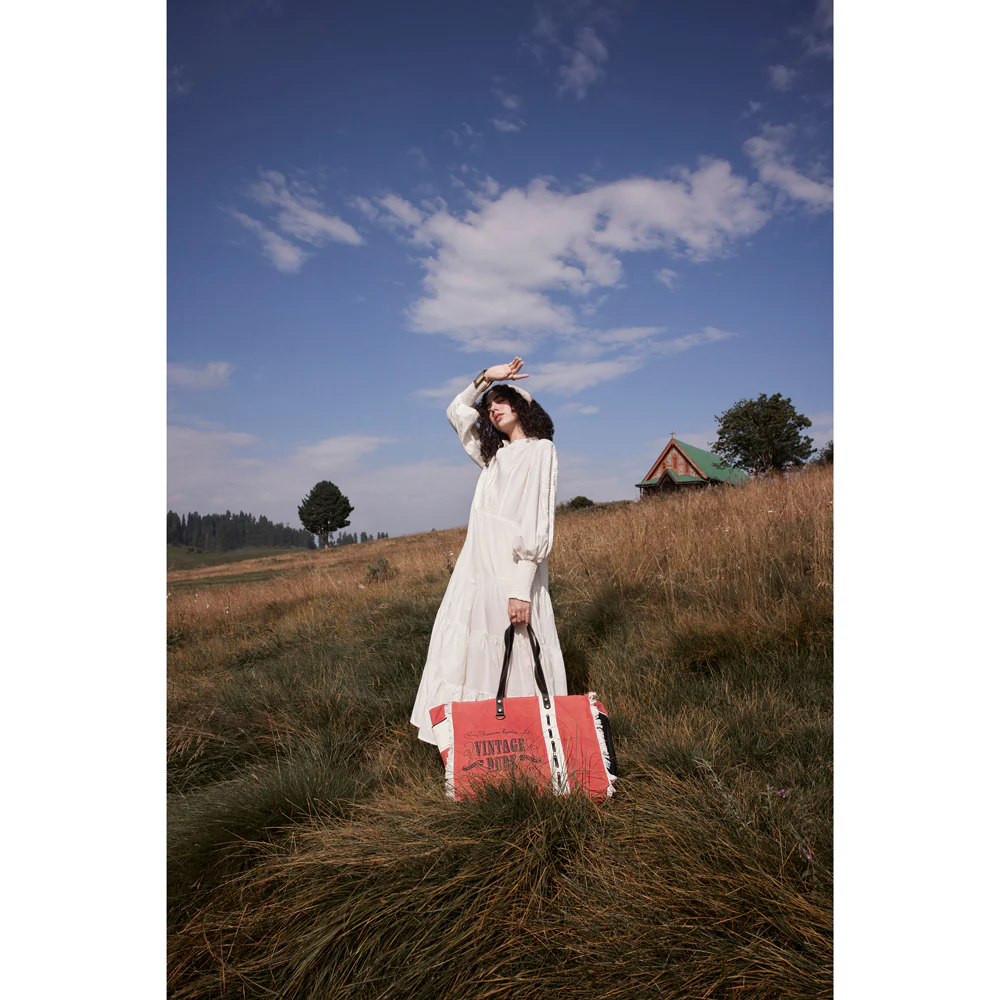 14133-western-vintage-weekender-bag-1.webp