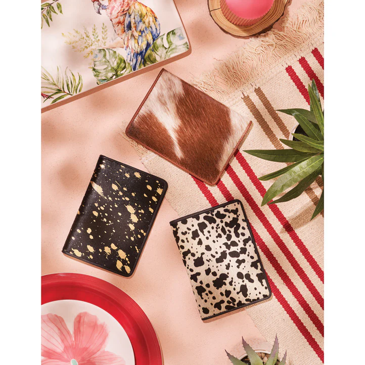 14175-whimsical-freckles-passport-holder-1.webp