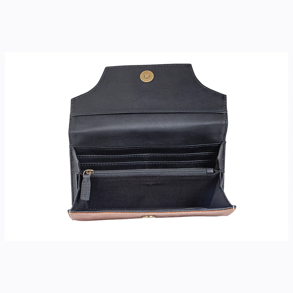 14393-winds-of-the-rose-wallet-1.webp