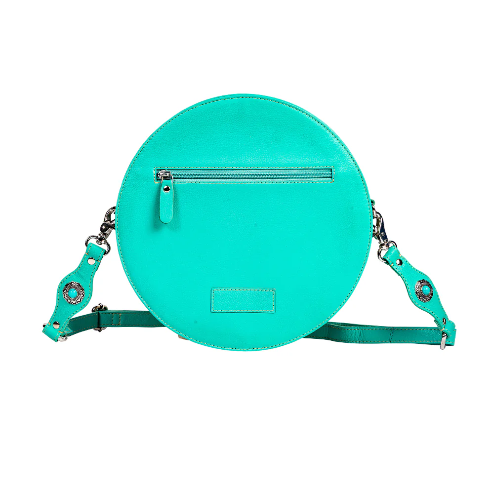 14412-winoka-trail-round-bag-1.webp
