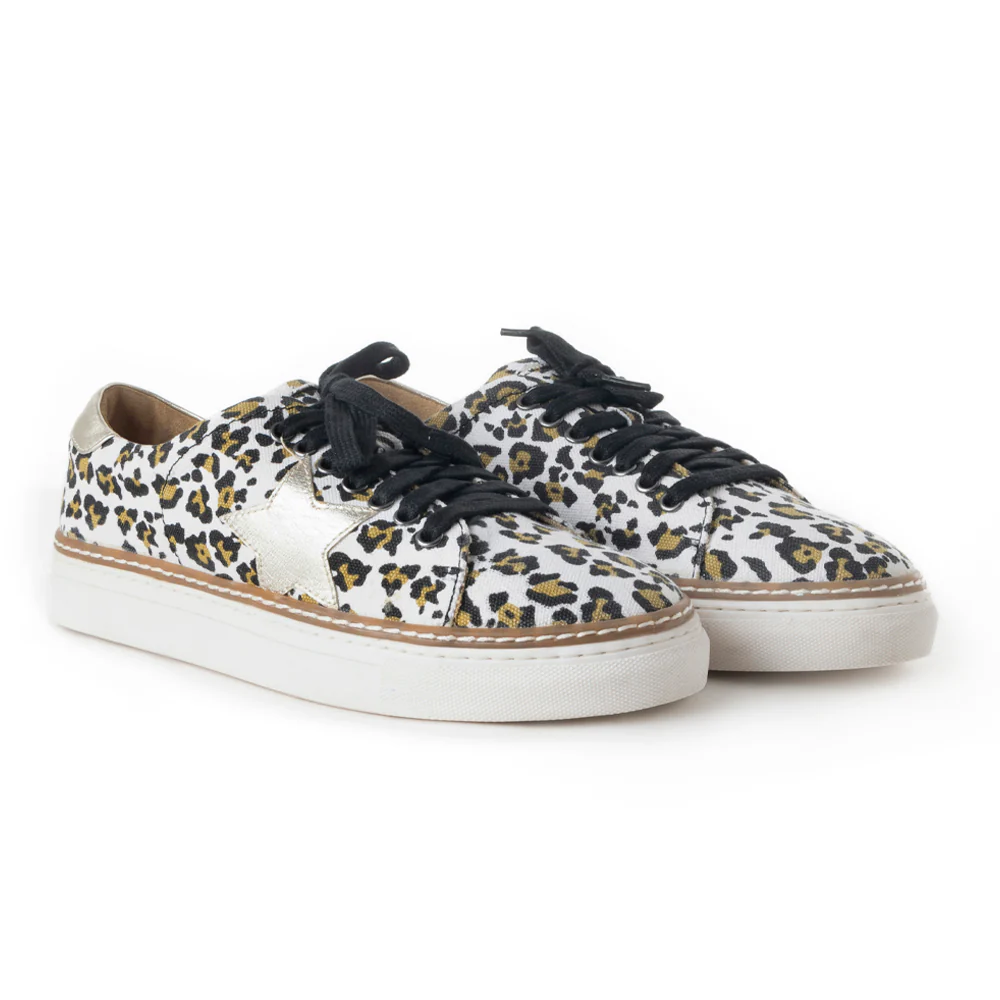 14431-witty-sneakers-1.webp