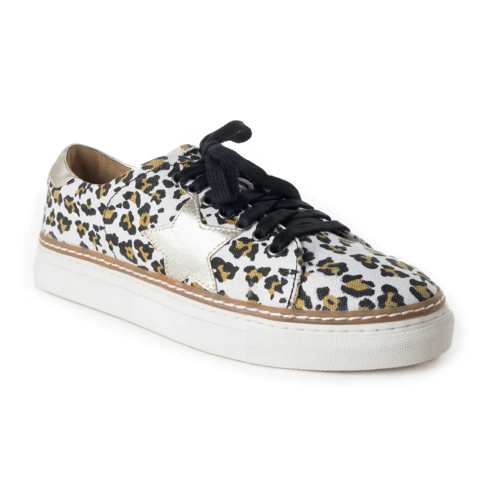 14431-witty-sneakers-1.webp