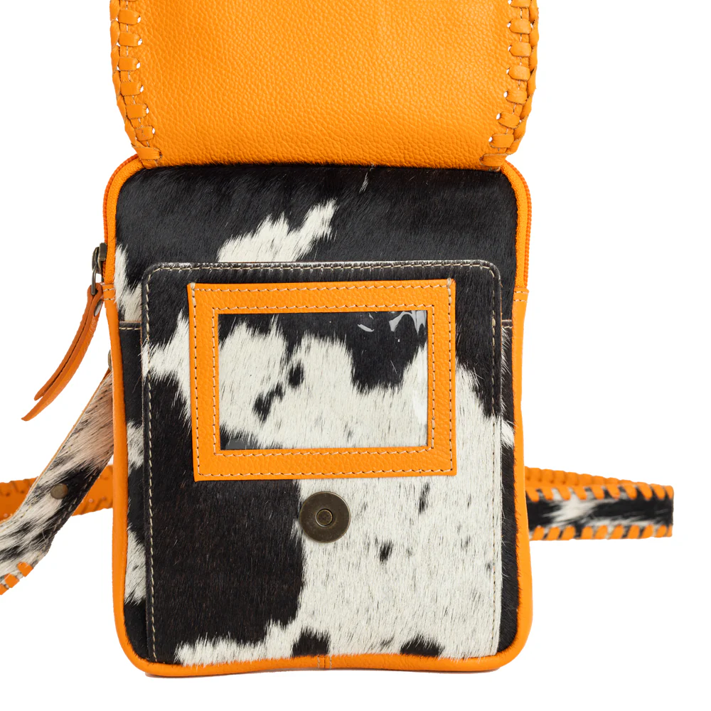 14591-yosidry-peak-leather-hairon-bag-1.webp