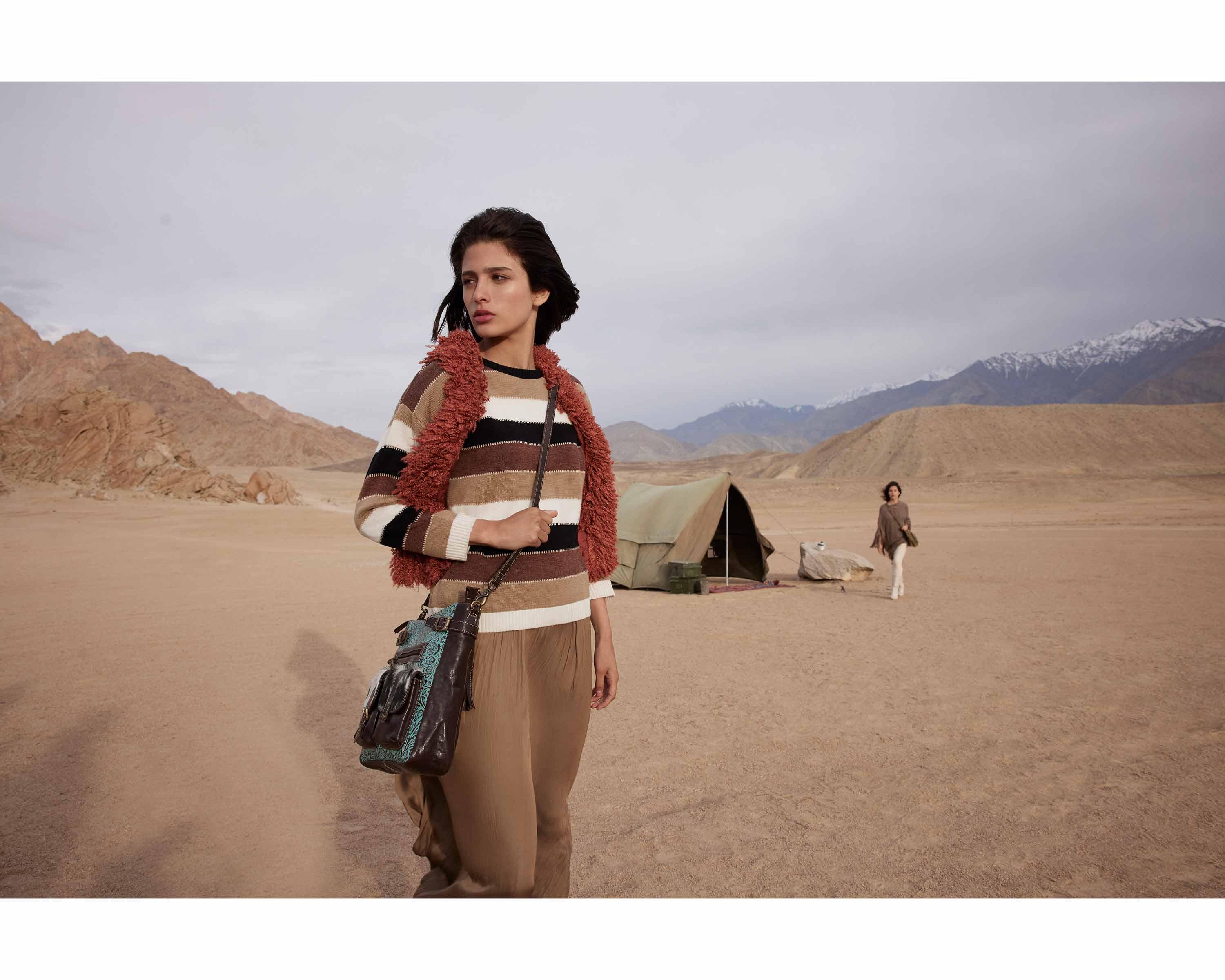 14607-zapata-leather-hairon-bag-1.webp