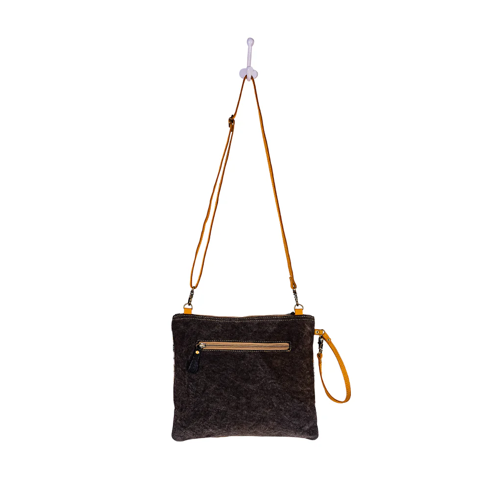 14666-zonta-mesa-small-crossbody-bag-1.webp