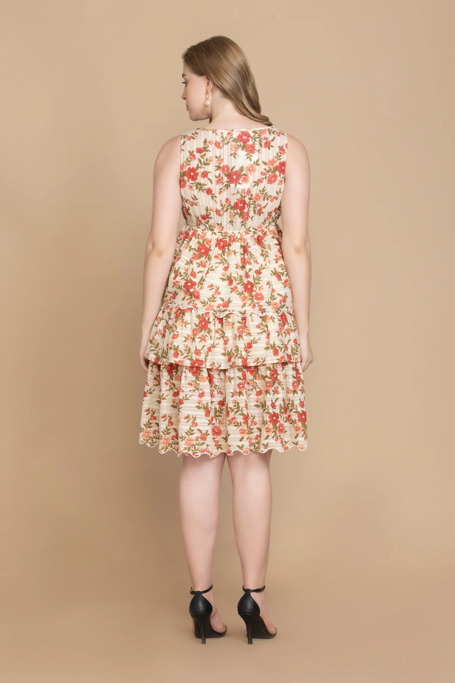 1980-bohera-silvianna-v-neck-tieried-skirt-dress-1.webp